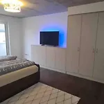 Apartment Bg Living & Hosting - Stylish Luxury In The Center - Parking, Wifi & Washing Machine *