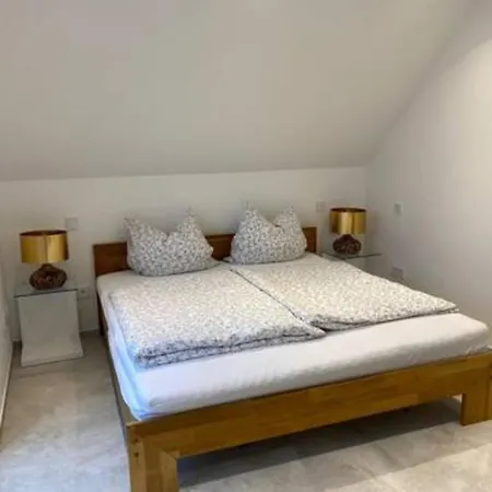 Bg Living & Hosting - Stylish Luxury In The Center - Parking, Wifi & Washing Machine Apartmán
