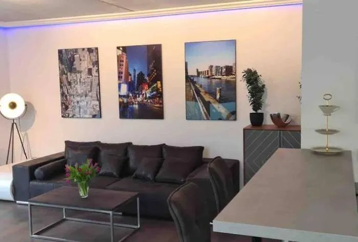 Bg Living & Hosting - Stylish Luxury In The Center - Parking, Wifi & Washing Machine Trier