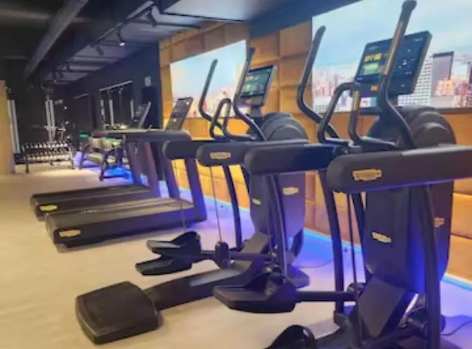 Bg Living & Hosting - Stylish Luxury In The Center - Parking, Wifi & Washing Machine アパート *