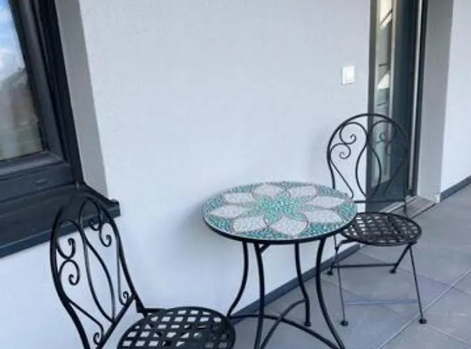 Bg Living & Hosting - Stylish Luxury In The Center - Parking, Wifi & Washing Machine * Trier