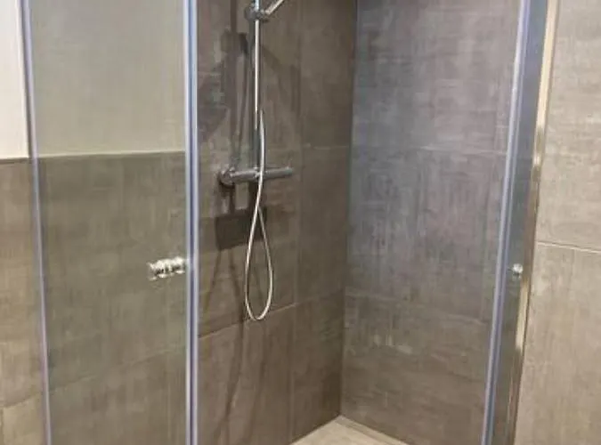 アパート Bg Living & Hosting - Stylish Luxury In The Center - Parking, Wifi & Washing Machine トリーア