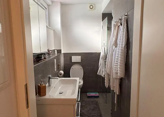 Bg Living & Hosting - Stylish Luxury In The Center - Parking, Wifi & Washing Machine * トリーア